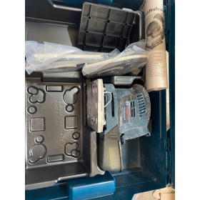 Cordless eccentric sander from Bosch