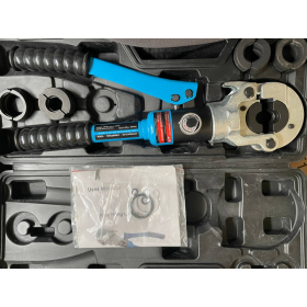 Pipe crimping tool for multilayer pipes with 360° rotating head