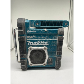 Робоче радіо Makita MR007G для роботи від акумулятора та мережі