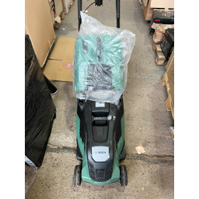 Газонокосилка Bosch AdvancedRotak 650 (1700 Вт, ширина кошения: 40 см, газоны площадью до 650 м², в картонной упаковке)