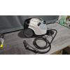 Limpiadora a vapor de mano Kärcher SC 5 EasyFix con conexión de agua caliente y kit para suelos.