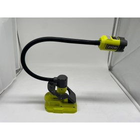 Lámpara de pinza recargable RYOBI ONE+ RLCF18-0 con cuerpo flexible, 400 lúmenes.