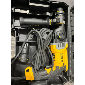 DEWALT SDS Plus Rotary Hammer 900W, 3 modes, 3.0 J with quick-change chuck