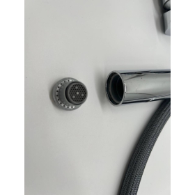 Grifo de cocina GROHE Start con rociador extraíble, caño alto y función giratoria de 360°, cromado.