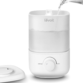 The LEVOIT 2.5 liter mini air freshener is a powerful and effective air freshener refill.