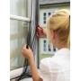 Tesa Insect Stop COMFORT für Fenstertüren – Moskitonetz mit selbsthaftendem Klebeband – Anthrazit, 130 cm x 150 cm & Insect Stop selbsthaftendes STANDARD für Fenster – Schwarz, 130 cm x 150 cm