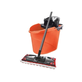 Mop set with bucket