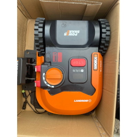 газонокосилка WORX Landroid M WR141E для небольших садов площадью до 500 квадратных метров