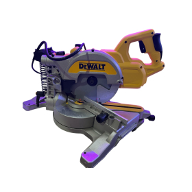 DEWALT DWS777-QS panel saw