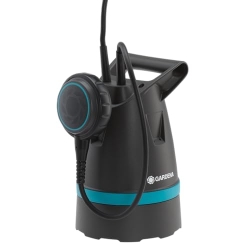 Gardena Submersible Pump 8200 Basic – Clear Water Pump, 8200 l/h, shallow suction up to 4 mm