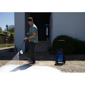 Nilfisk Core Hochdruckreiniger mit PowerControl für Garten, Terrasse und Auto