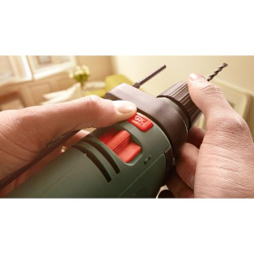 Bosch EasyImpact 630 impact drill – 630 W, in case, green