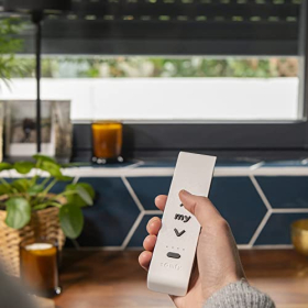 Somfy 1870479 – Mando a distancia Situo 5 io/RTS | Cómodo control de 5 motores o grupos de motores inalámbricos