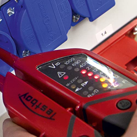 Тестер напруги Testboy Profi III 2220028 зі світлодіодним 2-полюсним індикатором CAT IV 1000 В, випробування FI, керування однією рукою