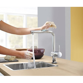 Grohe Minta Touch: Kitchen faucet with 360° rotating L-shaped spout