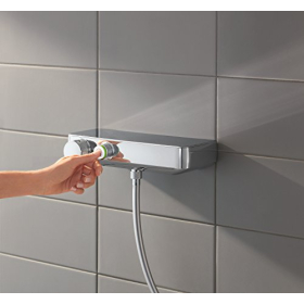 Душевая система GROHE SmartControl с интуитивным управлением подачей воды