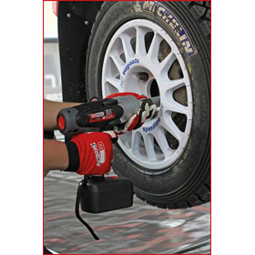 Llave de impacto inalámbrica KS Tools con control de par preciso