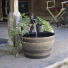 Bomba para fuente de agua AQUANIQUE Speier SSF 200i (200 l/h) con mango - caño de poliresina con cable de 1,5 m