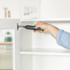 Аккумуляторная отвертка Amazon Basics by SKIL 3,6 В (макс. 4 В) с набором из 34 бит и USB-кабелем