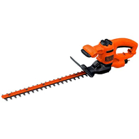 BLACK+DECKER Taille-Haies Filaire 420 W, Taille-Haies Electrique 45 cm mit 2 Poignées et Garde, Lame Asymétrique, Ecartement 16 mm, Robuste et Léger, BEHT201-QS Noir