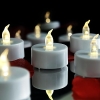 Velas LED TEECOO, 100 piezas de velas LED de té CR2032, velas a batería, velas de té sin llama sin fragancia, velas votivas LED, velas de té románticas