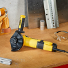 Amoladora angular DEWALT DWE4257-QS de 125 mm y 1500 W de potencia.