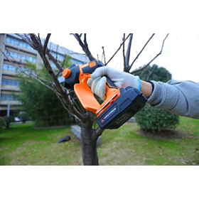 Yard Force 20V Cordless Electric Mini Saw
