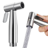 Ducha de mano de acero inoxidable con potente chorro para inodoros y bidés.