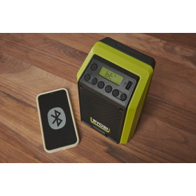 Радіоприймач RYOBI One+ Bluetooth AM/FM, USB, для використання в приміщенні та на вулиці, без батареї