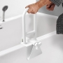 EasyVibe bath entry device for the elderly