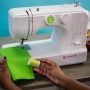 “Singer SM024 Sewing Macching White & Red”