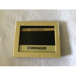 Wenger credit card holder for men