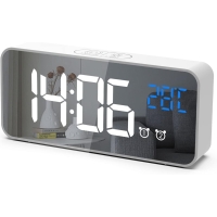 LATEC Reloj Despertador Digital con Gran Pantalla LED de Temperatura, Reloj de Mesa con 10 Músicas, Puerto de Carga USB, 4 Brillos y Volumen Ajustable, Snooze, Espejo Alarma Portátil con 2 Alarmas, 12/24HR